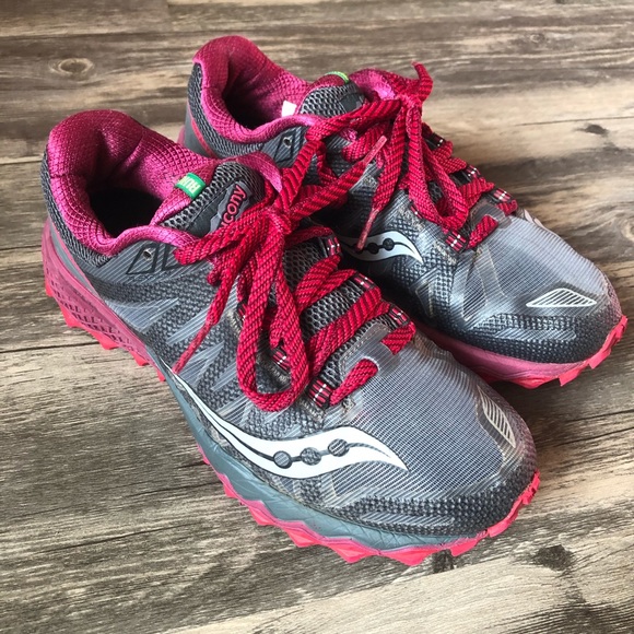 saucony all terrain running shoes